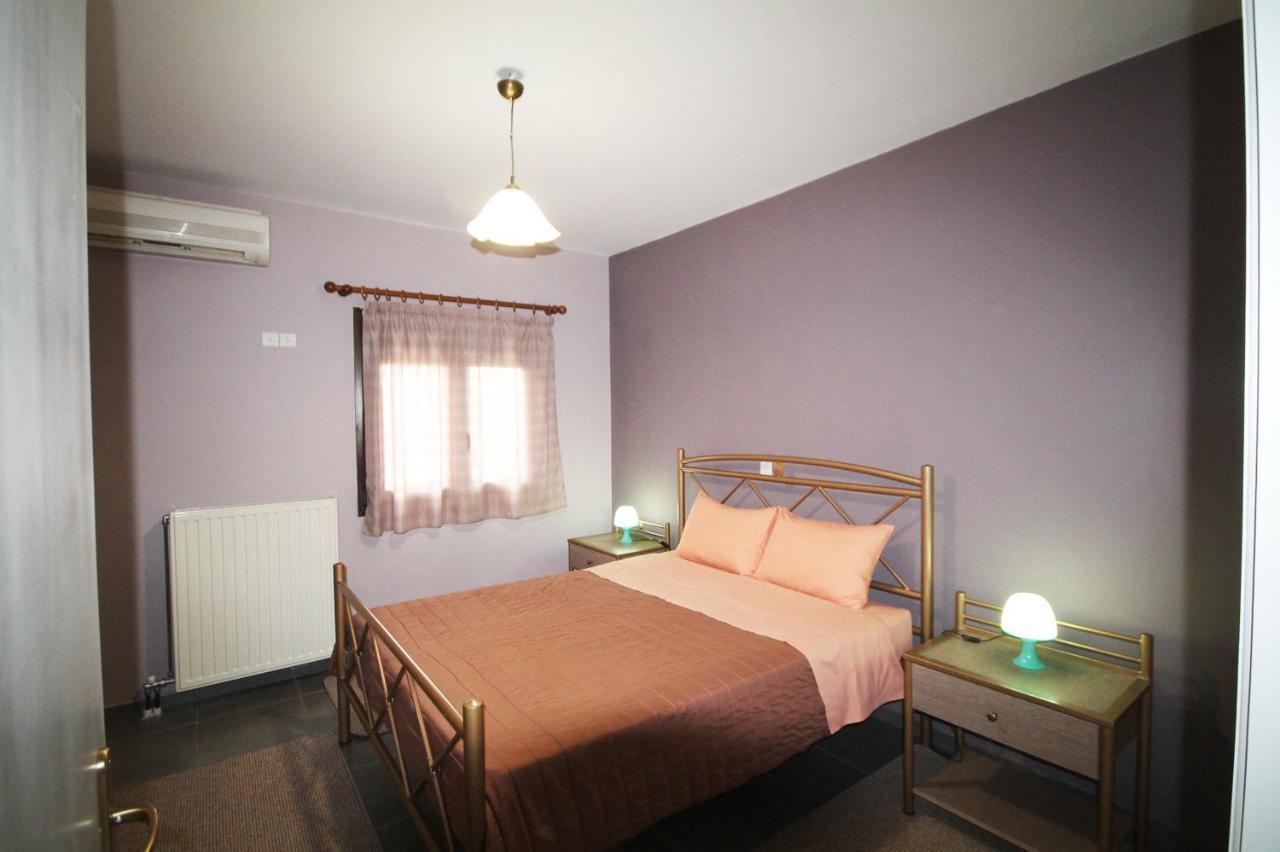 Aggelo 4 Bedroom Apartment Nafplio Bagian luar foto