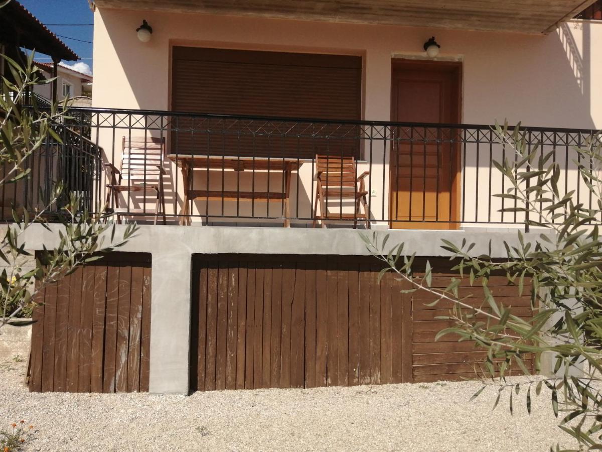 Aggelo 4 Bedroom Apartment Nafplio Bagian luar foto