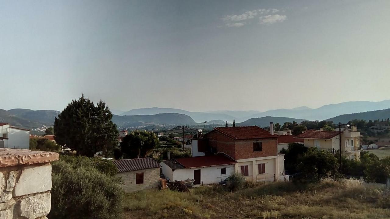 Aggelo 4 Bedroom Apartment Nafplio Bagian luar foto