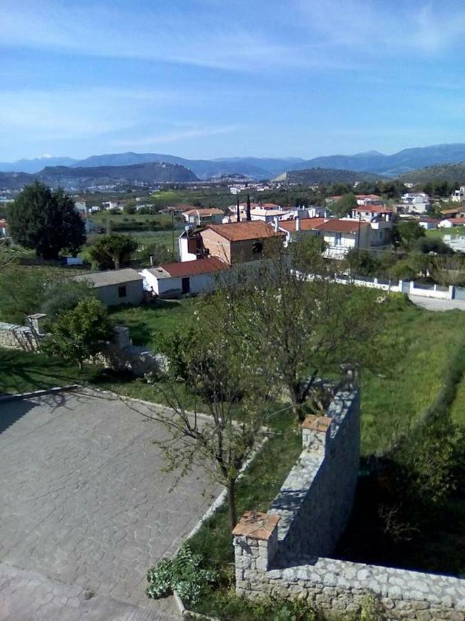Aggelo 4 Bedroom Apartment Nafplio Bagian luar foto